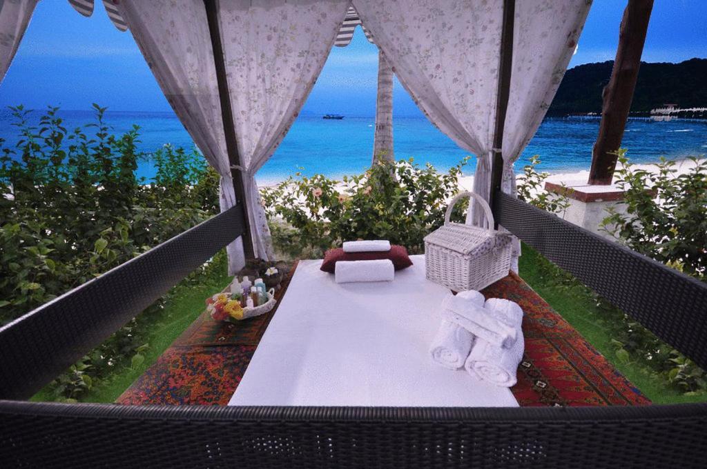 Sari Pacifica Resort & Spa, Lang Tengah Zewnętrze zdjęcie