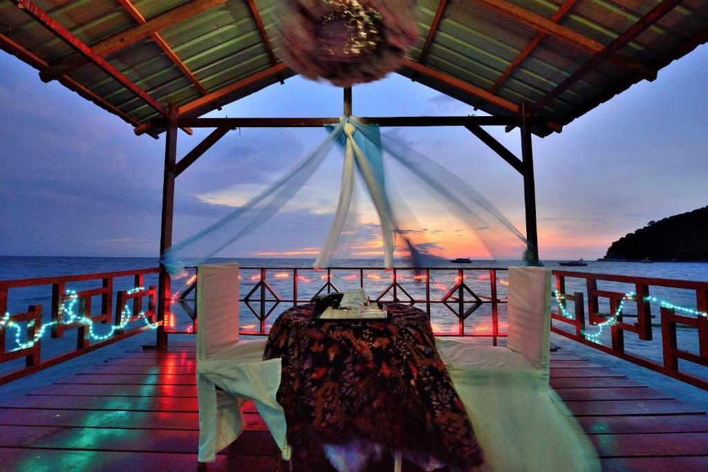 Sari Pacifica Resort & Spa, Lang Tengah Zewnętrze zdjęcie